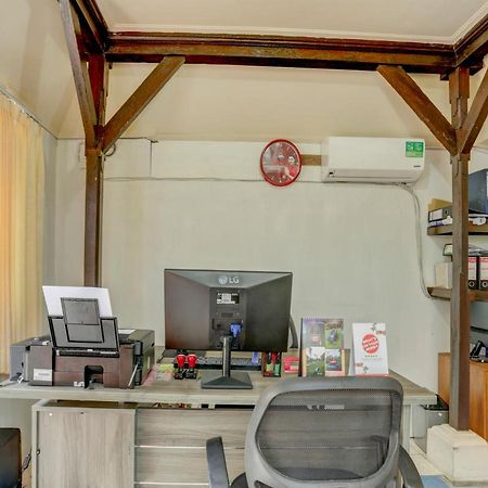 Oyo 90116 Carik Bali Guest House Canggu Buitenkant foto