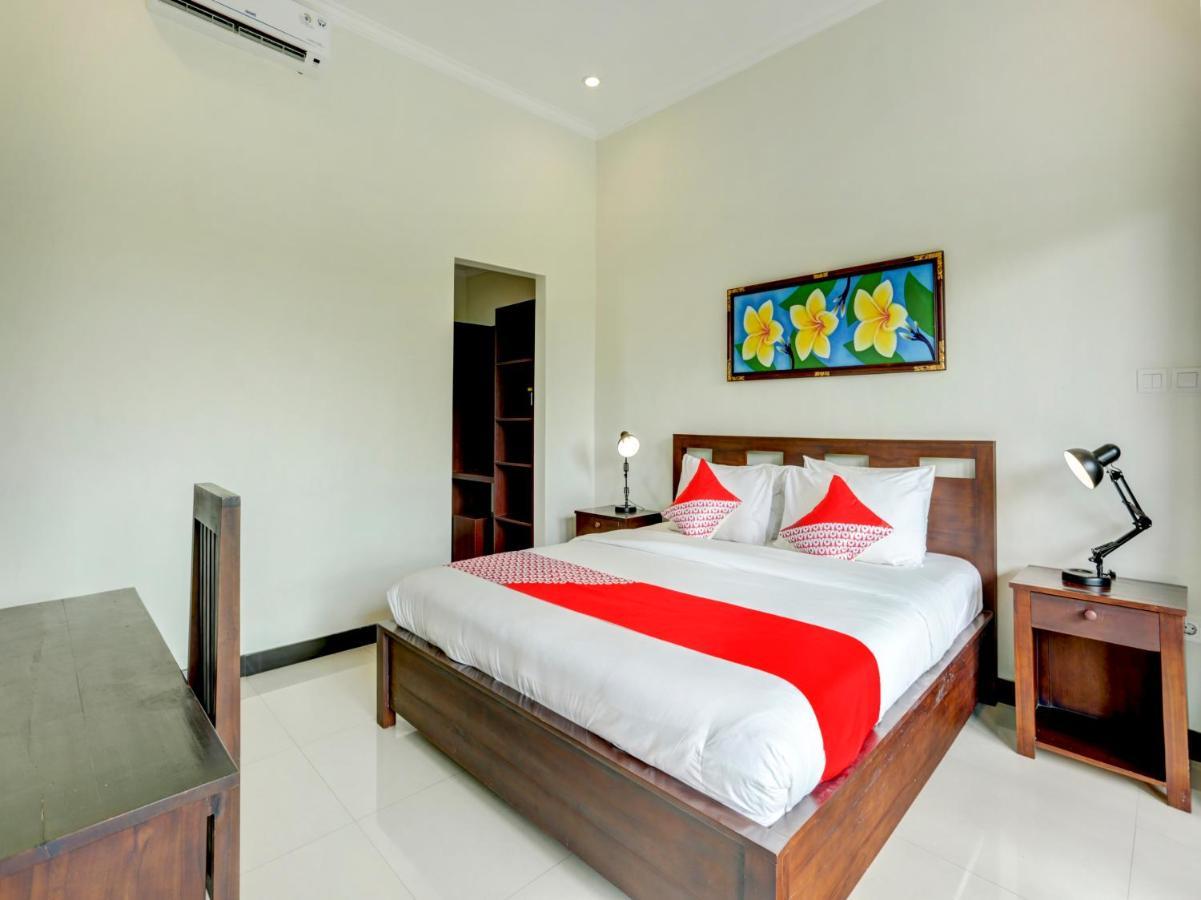 Oyo 90116 Carik Bali Guest House Canggu Buitenkant foto